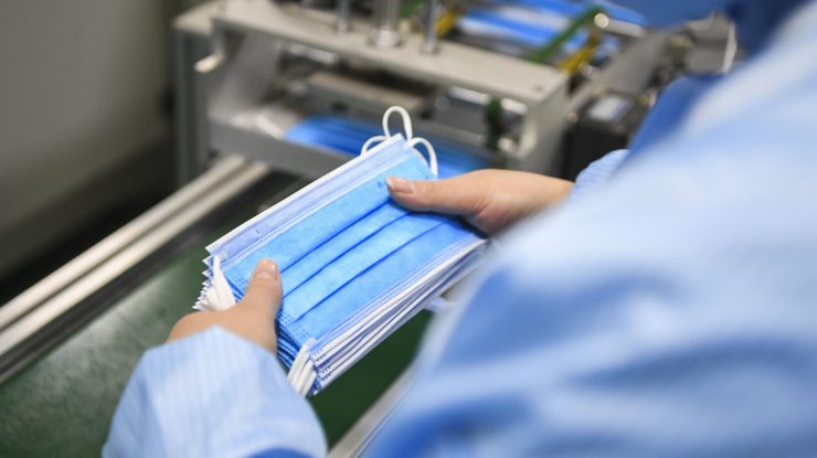 Statul român nu a vândut nicio mască de protecție, pentru că liniile de producție achiziționate din China nu funcționează. Ce spune Orban