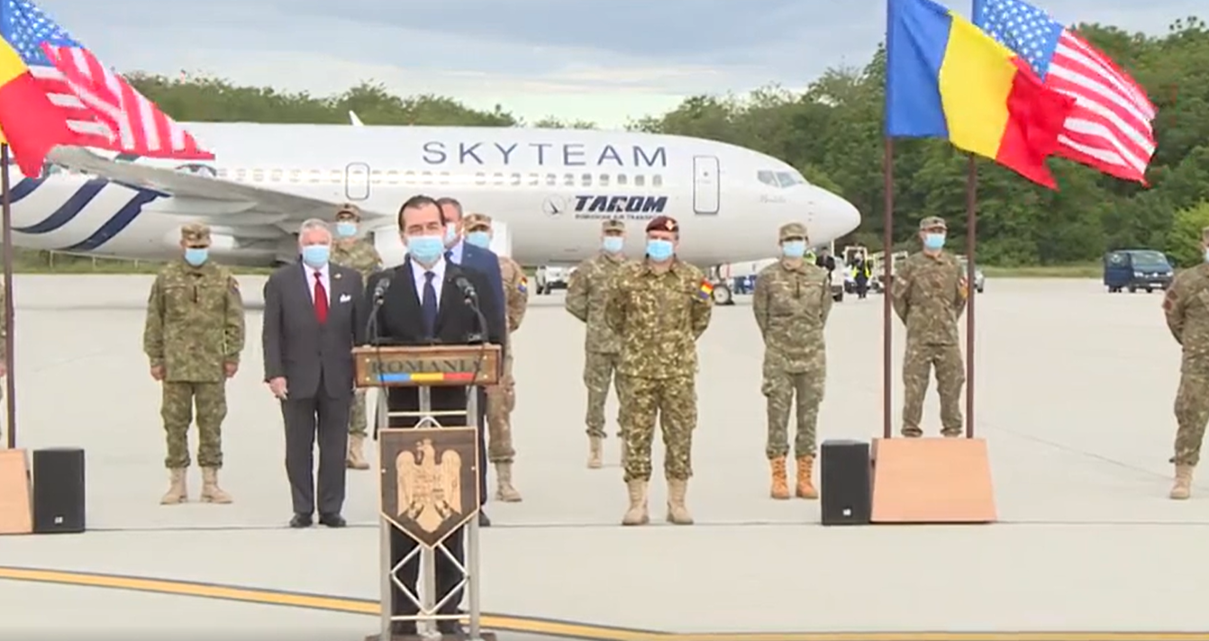 Cele 15 cadre medicale militare, care vor oferi sprijin în SUA, au plecat în misiune