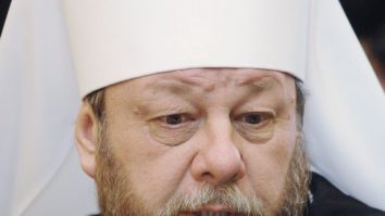 Mitropolia Moldovei, teorii ale conspirației: „Bill Gates a început microciparea populaţiei din Europa“