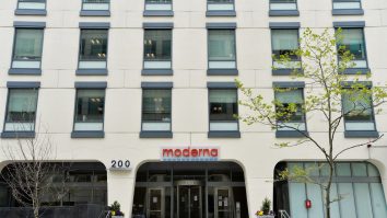 Rezultate pozitive în primele faze de testare ale vaccinului pentru coronavirus, realizat de Moderna