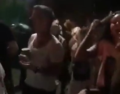 Zeci de tineri, party în aer liber în Herăstrău. Polițiștii nu au amendat, doar au inspectat