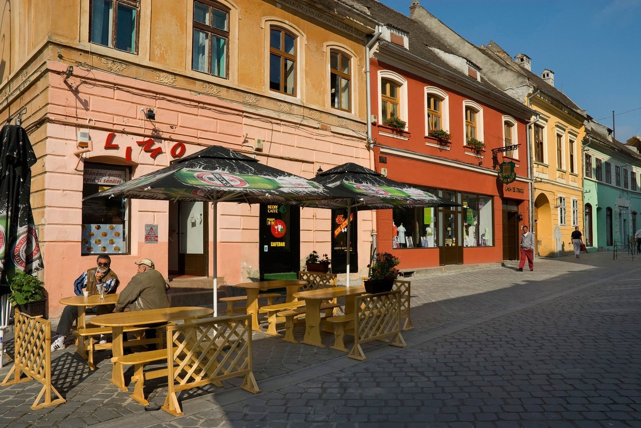 Pe 1 iunie s-ar putea redeschide terasele. Orban: „Totul depinde de evoluţia epidemie”