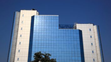 Statul se alege cu 3 miliarde de lei devidende de la companiile pe care le controlează: Petrom, Nuclearelectrica şi Transgaz