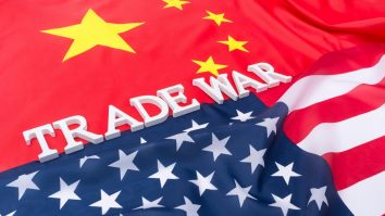 SUA slăbită de criza pandemiei pentru a purta un război rece contra Chinei