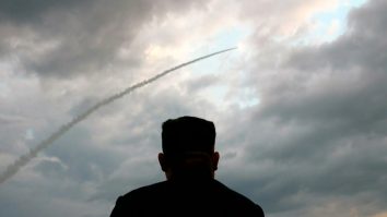 Măsuri de siguranță. Kim Jong-un își păzește spatele călătorind cu dublurele lui  peste tot