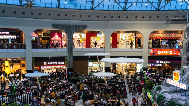 Ministrul Economiei a făcut anunțul: „Vom deschide mall-urile pe 15 iunie, dacă numărul cazurilor scade”