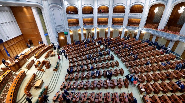 Opțiunile Guvernului Orban şi preşedintelui pentru a institui restricţii în acest weekend