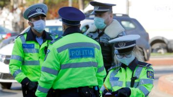 Minivacanţa de 1 iunie cu 30.000 de poliţişti pe străzi. Când dispar documentele justificative