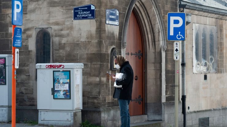Vezi unde ești, să știi dacă porți mască. În Bruxelles, e în funcție de zi și numărul străzii
