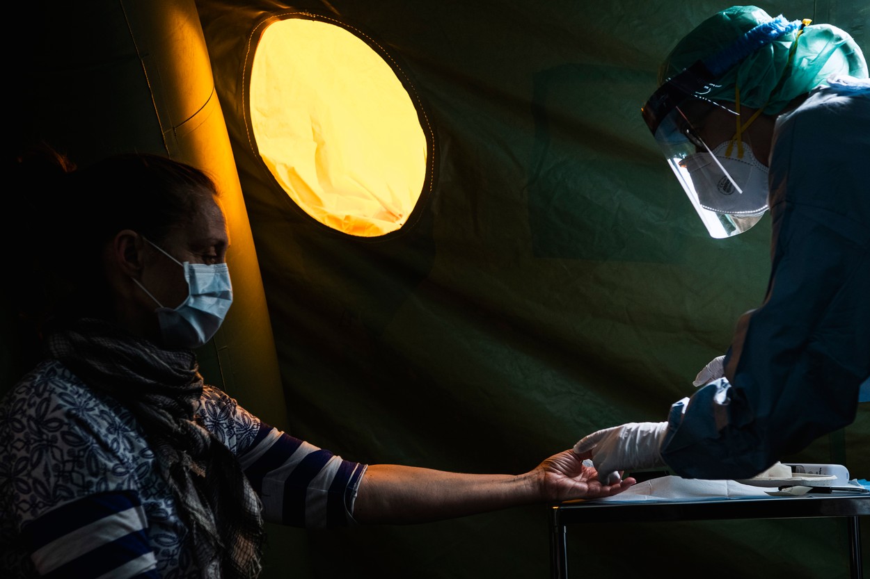 Primele rezultate anunțate de Suedia în cazul strategiei ”imunizării de turmă”