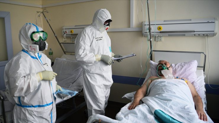 Pericolul nu a trecut: OMS avertizează că există un risc mare să avem un al doilea vârf de infecții cu Covid-19