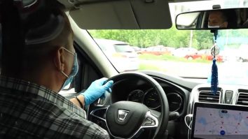 Ce măsuri au luat serviciile de ridesharing. Poți refuza cursa dacă șoferul nu are mască