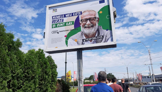 Bisexualitatea nu are vârstă: O campania cu vârstnici creează controverse în Bucureşti