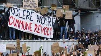 240 de protestatari au fost arestați în Bruxelles. 10 mii de oameni au scandat pentru George Floyd