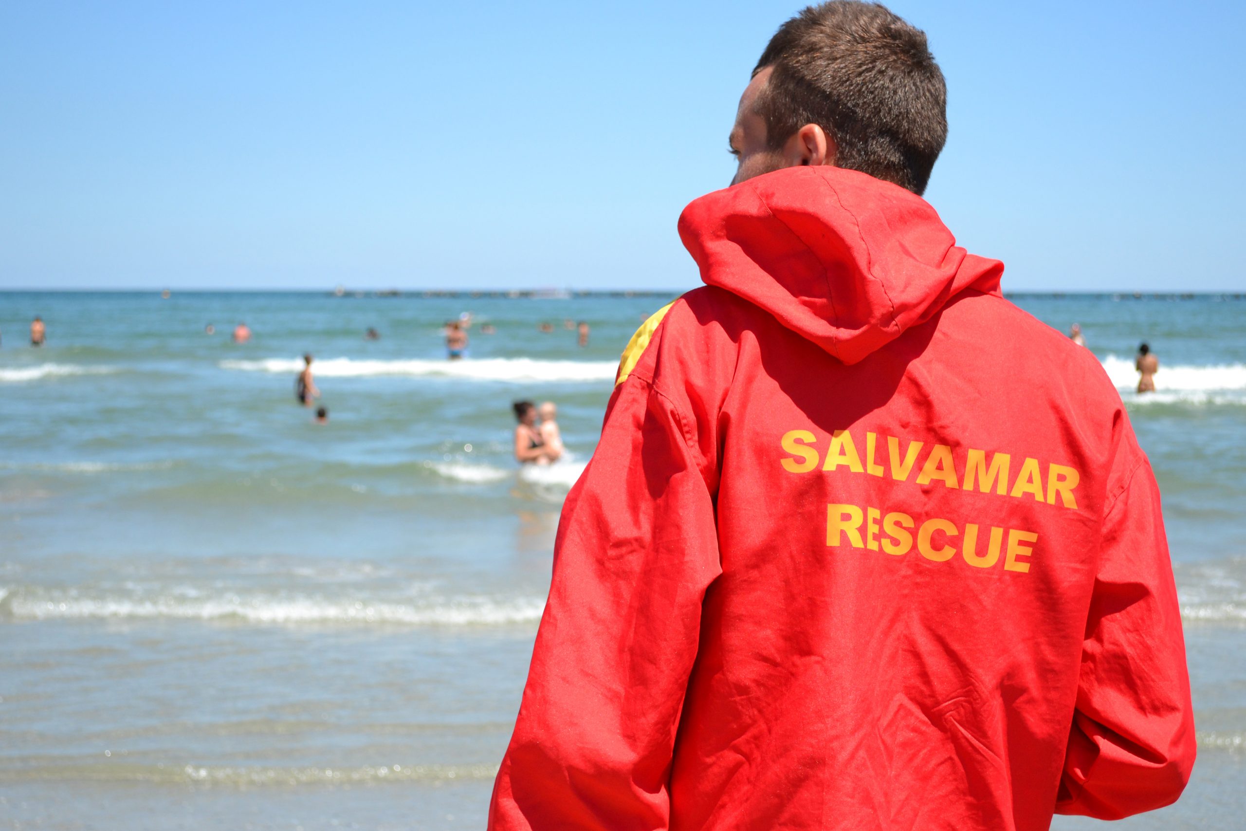 Gata cu respirația gură la gură. Salvamarii trebuie să respecte noi reguli