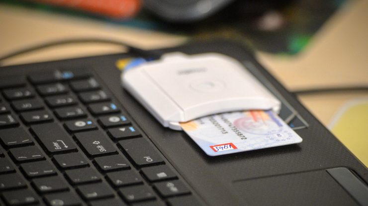 CNAS a prelungit valabilitatea cardurilor de sănătate cu 7 ani