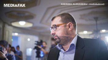 Daniel Dragomir, fost ofiţer SRI, condamnat la 3 ani şi 10 luni de închisoare cu executare. Decizia este definitivă