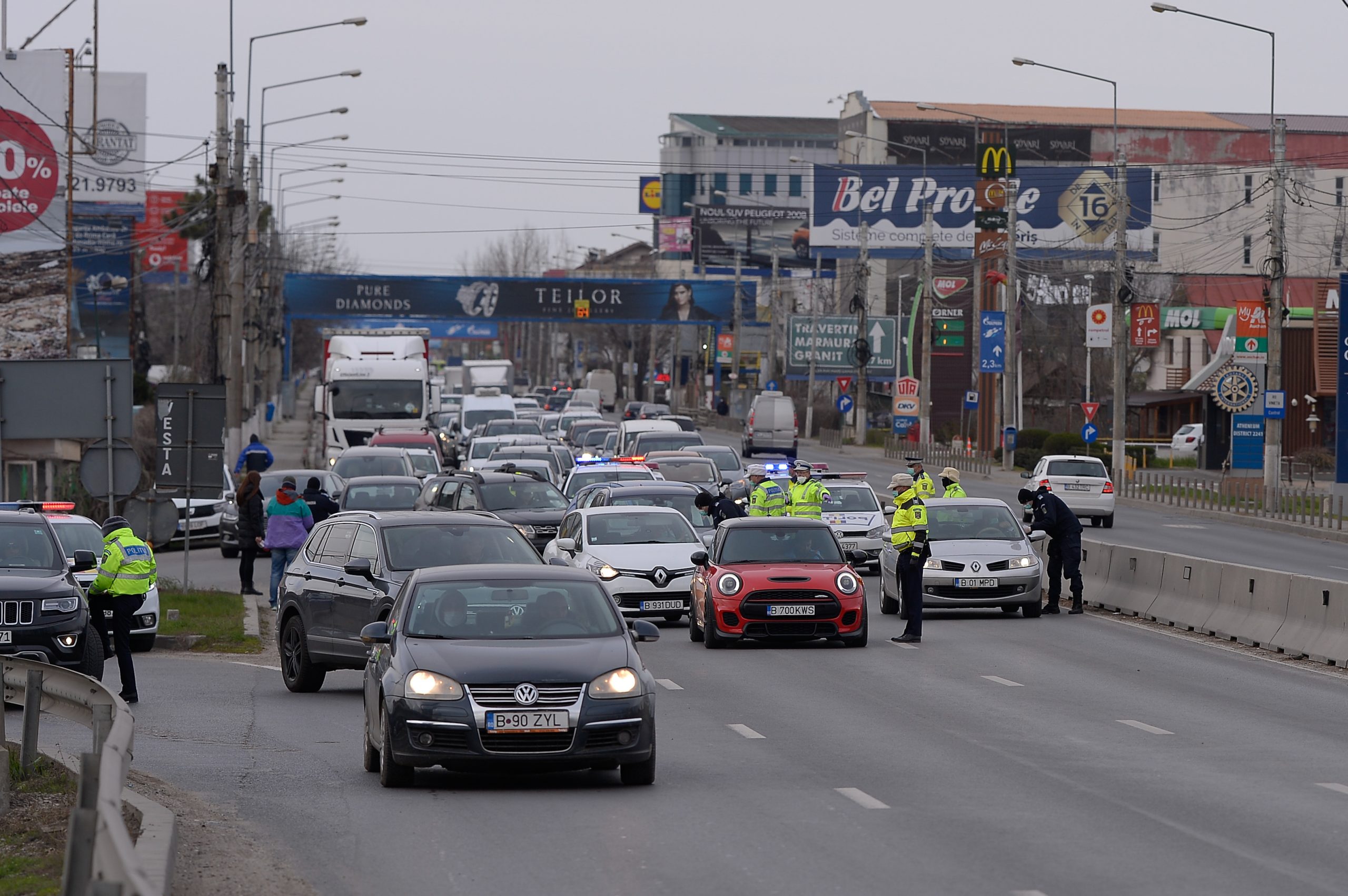 Uite câteva rute ocolitoare în caz că te întorci acasă de la mare sau de la munte