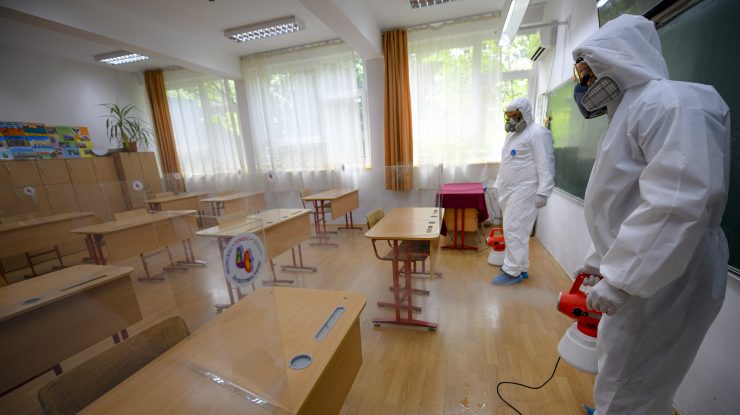 Încă un elev confirmat cu Covid-19, la un liceu din Gura Humorului. Fusese la pregătirea pentru Bacalaureat săptămâna trecută