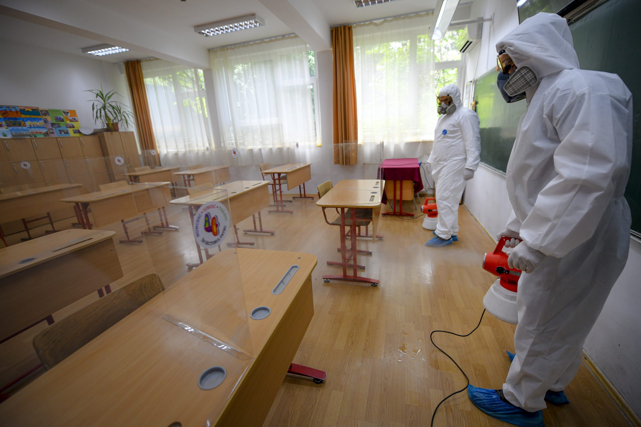 Încă un elev confirmat cu Covid-19, la un liceu din Gura Humorului. Fusese la pregătirea pentru Bacalaureat săptămâna trecută