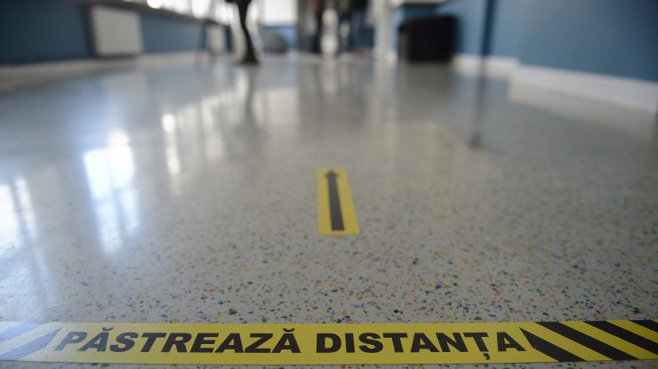 Anunț îngrijorător după cazul elevului infectat cu Covid-19 la Iași: Nu se respectă niciun fel de reguli de distanțare