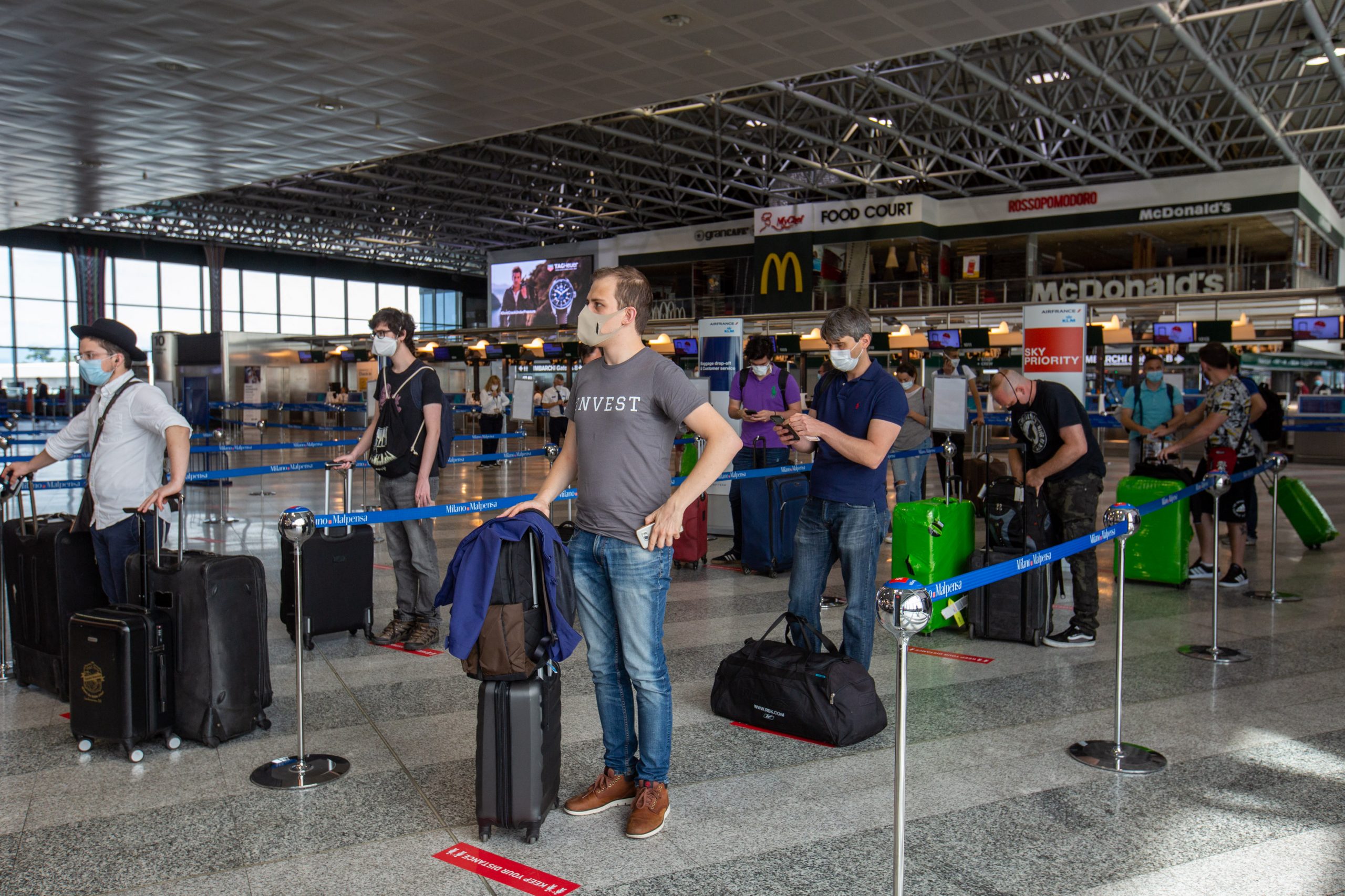 Paris, Roma şi Milano te aşteaptă. Un zbor te costă cu 10% mai puţin faţă de anul trecut