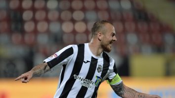 Denis Alibec o scoate pe FCSB din lupta pentru titlu! Astra îi învinge pe roș-albastri cu 3-2