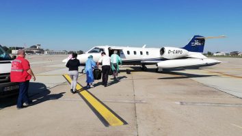 O ambiţie cât un avion. Adelina vrea să cumpere o aeronavă pentru copiii bolnavi