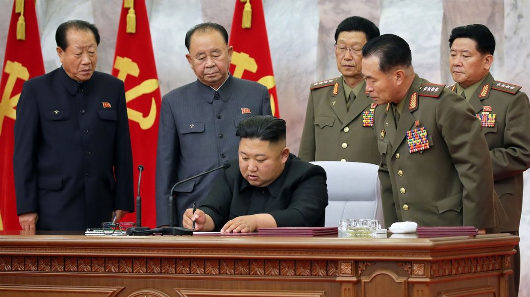 Dictatorul Coreei de Nord îi obligă pe bogați să scoată țara din criză. Cum sunt pedepsiți cei care refuză
