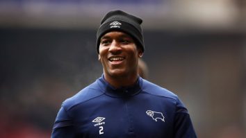 Andre Wisdom, jucător la Derby County, a fost înjunghiat și jefuit după meciul cu Reading