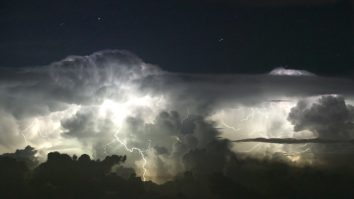 ALERTĂ METEO: Cod portocaliu de furtuni și galben de instabilitate atmosferică în România