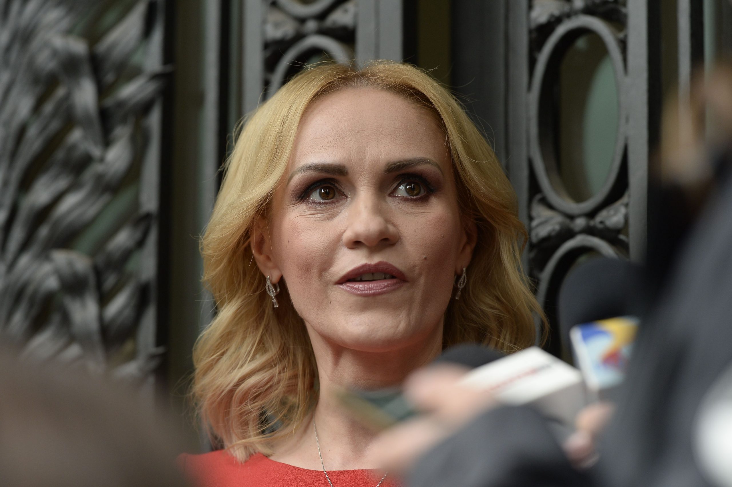 Firea, despre recomandarea CE de înlocuire a slujbelor de Crăciun: Nu există credinţă online
