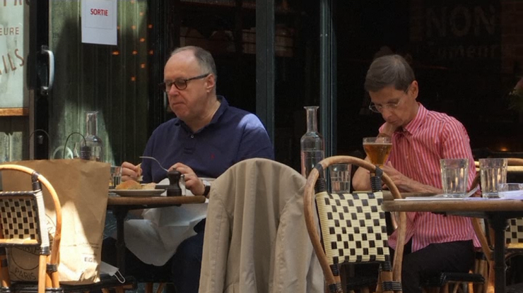 S-au redeschis terasele în Paris. Când se vor deschide și restaurantele