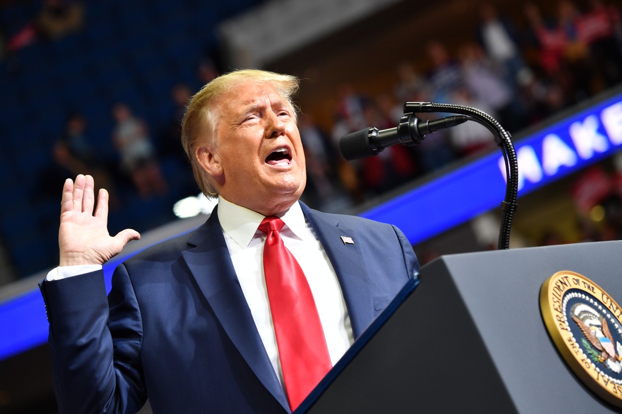 Campania lui Donald Trump din Tulsa, sabotată de COVID-19. Mai puțin de 19.000 de susținători, din cei un milion așteptați