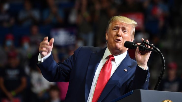 Campania lui Donald Trump din Tulsa, sabotată de COVID-19. Mai puțin de 19.000 de susținători, din cei un milion așteptați