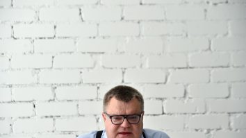 Contracandidatul președintelui Lukashenko, reținut sub suspiciunea de evaziune fiscală. Preşedintele Comisiei Europene solicită eliberarea lui