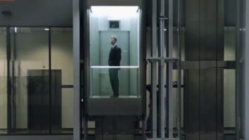 Cât câștigă un american de culoare față de unul alb. Discrepanţele financiare scot zilnic mii de oameni la proteste