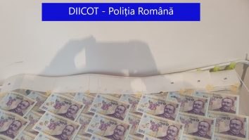 Poliția Română a arestat cel mai mare falsificator de bancnote de plastic din lume