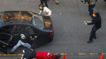 Bărbat împușcat în mijlocul protestelor din Seattle. Victima se află în stare stabilă