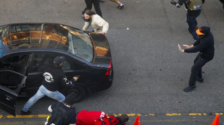 Bărbat împușcat în mijlocul protestelor din Seattle. Victima se află în stare stabilă