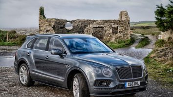 Bentley renunță la 1000 de angajați din cauza veniturilor scăzute. Ce ajutor le oferă compania celor care pleacă din propria inițiativă