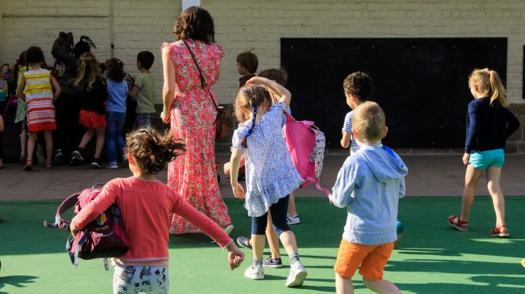 Redeschiderea grădinițelor se lasă așteptată. Regulile impuse de unitățile de învățământ sunt foarte stricte