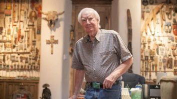 Comoara de 1 milion de dolari ascunsă de un faimos colecționar de artă a fost găsită după 10 ani. Unii au renunțat la joburi pentru a o căuta