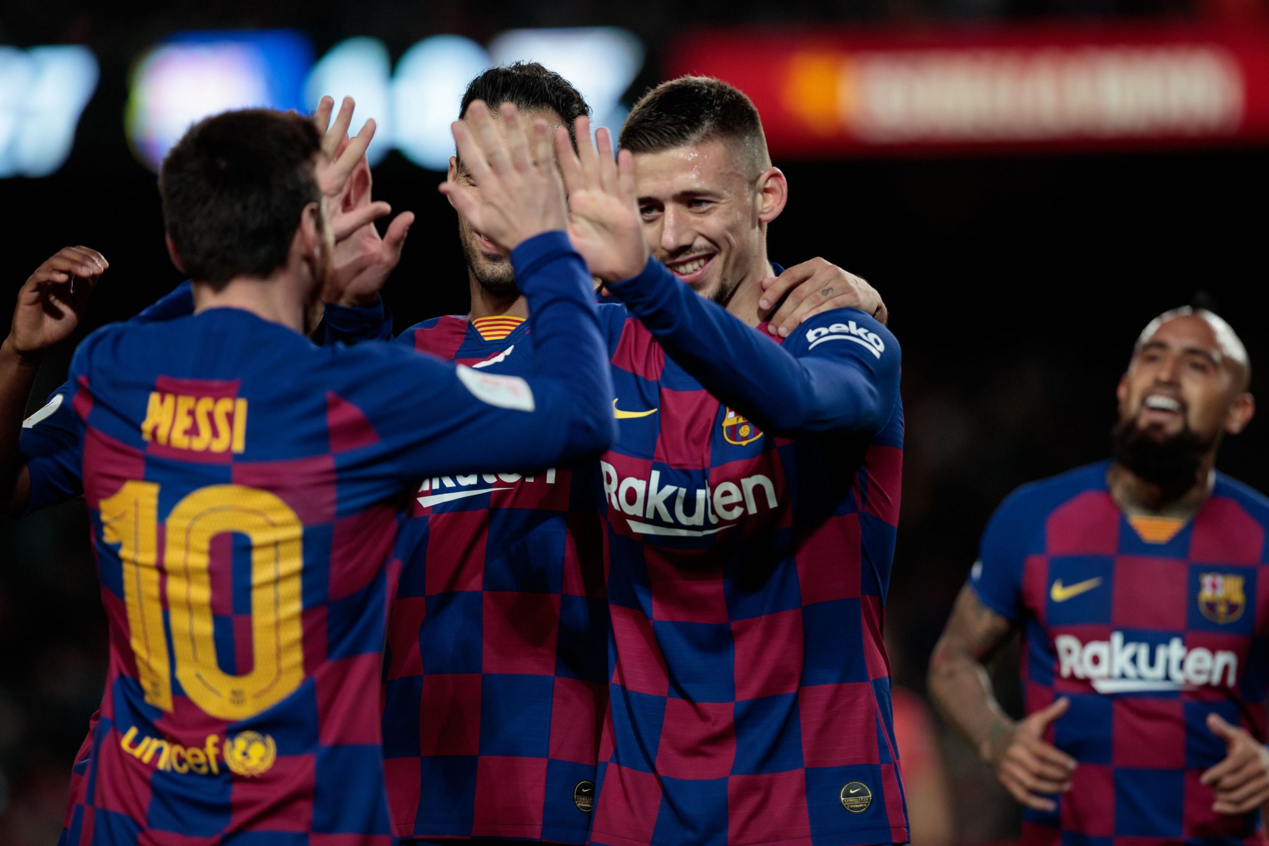 Cinci jucători și doi antrenori de la FC Barcelona, depistați pozitiv cu coronavirus