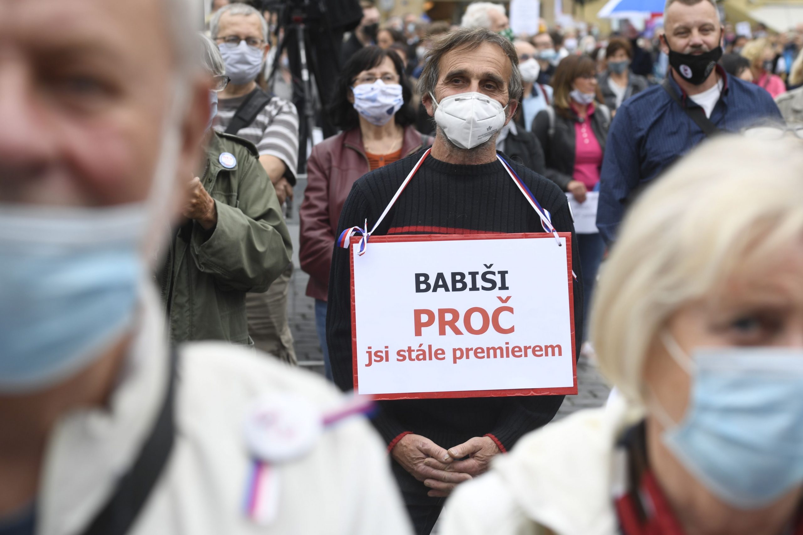 Cehia impune noi reguli: închide școlile, restaurantele și muzeele