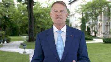 Mesajul lui Iohannis de Ziua Copilului: „Trebuie să facem faţă, cu mic cu mare, luptei cu virusul“ VIDEO