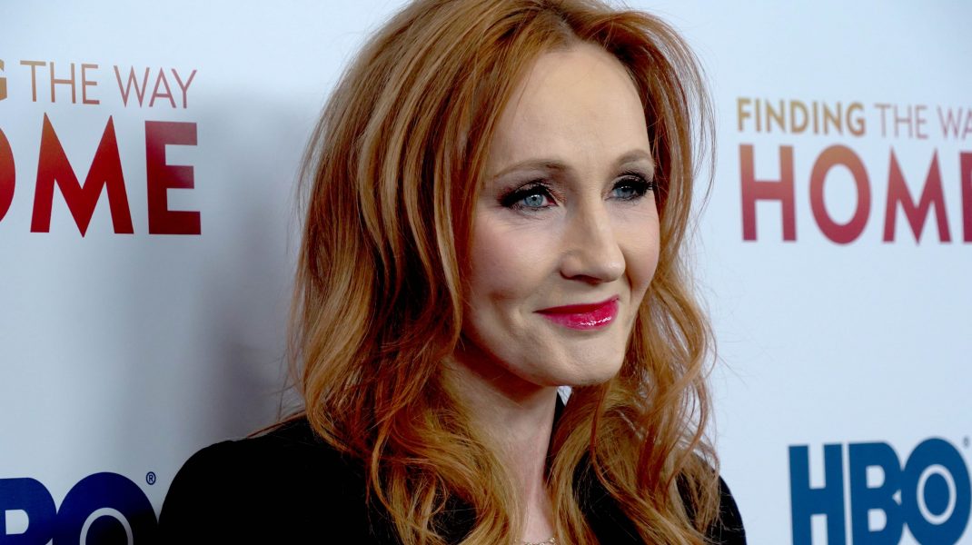 J. K. Rowling a supraviețuit abuzurilor domestice și agresiunilor sexuale din adolescență