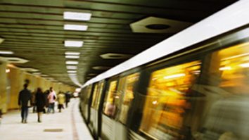 Un agent de pază a murit într-o stație de metrou din Sectorul 3