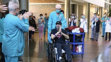 A învins coronavirusul după 62 de zile, iar la ieșirea din spital s-a trezit cu o factură de 1,1 milioane de dolari