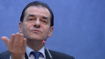 Orban vrea să refacă imaginea Curții Constituționale, considerată în ultima vreme drept o „filială PSD”. Cum s-a ajuns aici